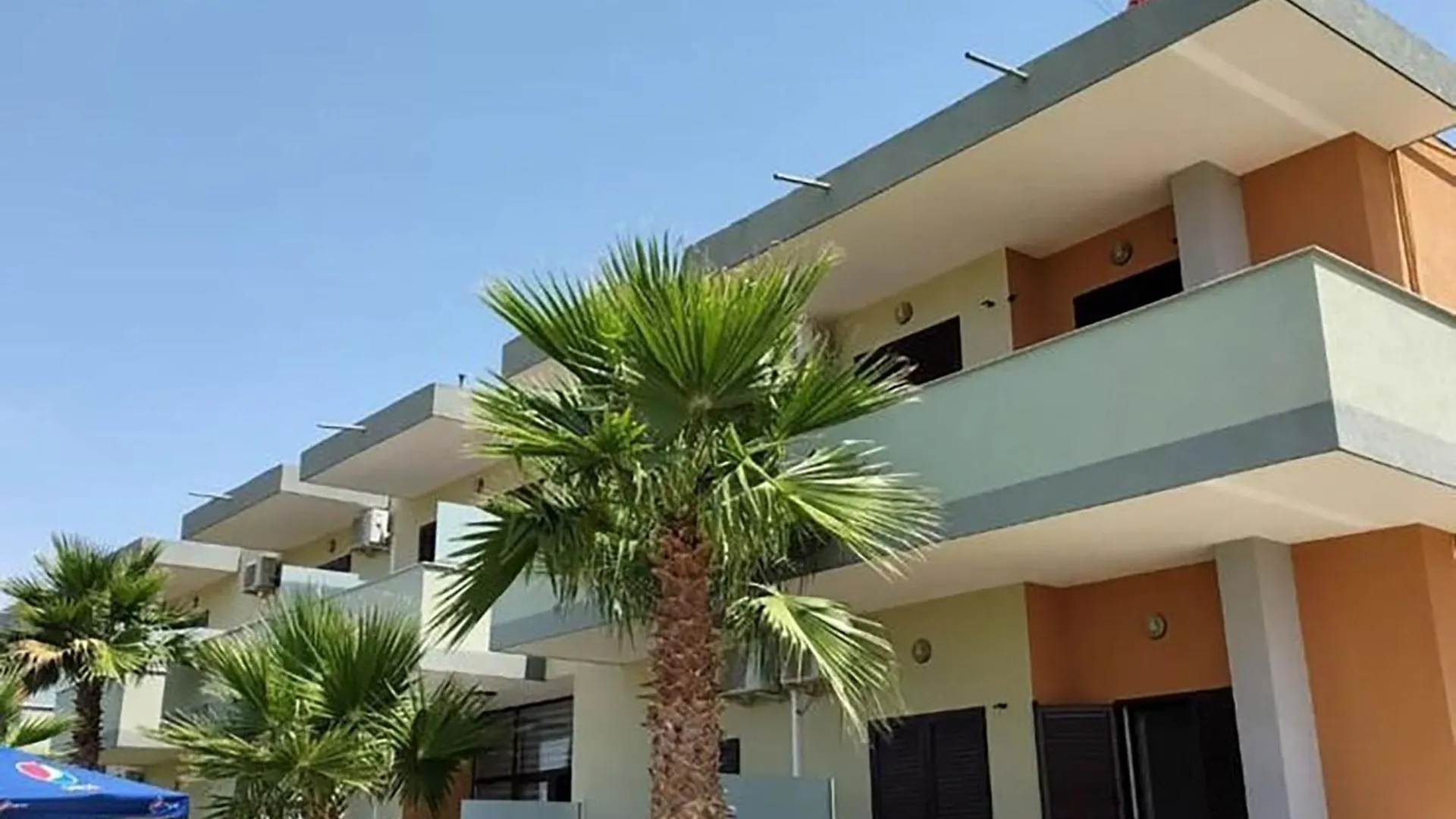 Hotel Jaho Kavaje 0*,